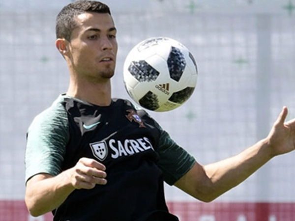 Ronaldo và Messi đi tìm bàn thắng đầu tiên ở vòng knock-out
