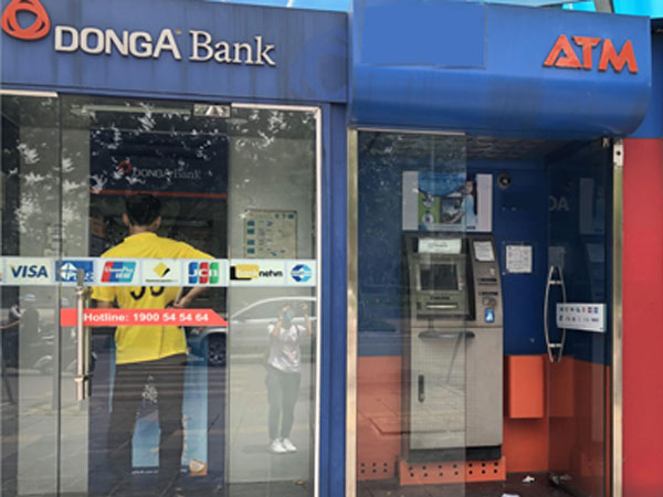 Thêm chủ thẻ DongA Bank bị mất 116 triệu đồng trong tài khoản