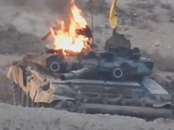 Trên chiến trường Syria, T-90 'thần thánh' cũng nổ tung như bao tượng đài xe tăng khác