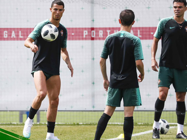 Đấu Uruguay, Ronaldo được thửa riêng 'vũ khí' cực đỉnh