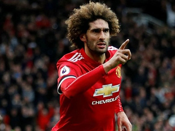 Man Utd gia hạn với Fellaini