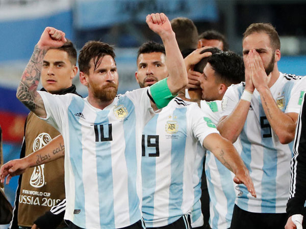 Messi đã tỏa sáng nhưng tiếc cho một Argentina mất bản sắc