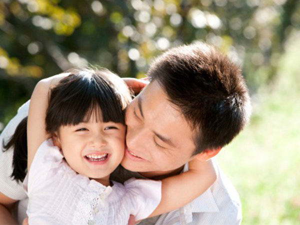 Đây là 4 hành động mà người bố cần tránh tuyệt đối, nếu không con trẻ sẽ bị tổn thương sâu sắc