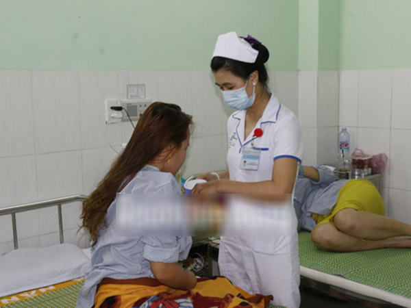 Người đánh nữ giáo viên thủng màng nhĩ xin lỗi
