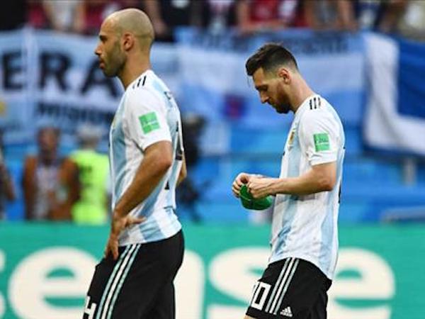 Thua Pháp bẽ bàng, hai trụ cột cùng nói lời chia tay ĐT Argentina