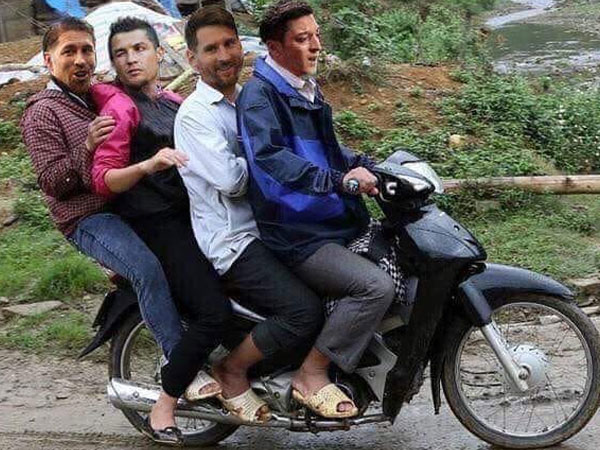 Gặp nhau tại sân bay, Ronaldo và Messi quay lại đón Ramos rồi mới yên tâm ra về