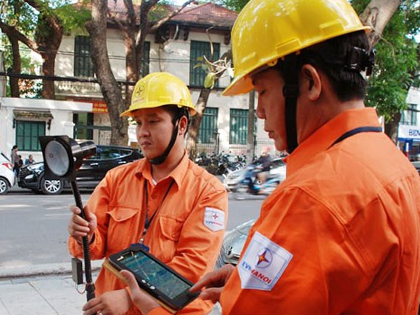 Thủ tướng: Không tăng giá điện, giá dịch vụ y tế để kìm lạm phát