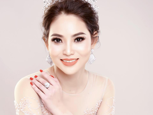Á khôi doanh nhân Phạm Hoàng Yến xin lỗi cộng đồng LGBT, ngoại trừ Hoa hậu Hương Giang