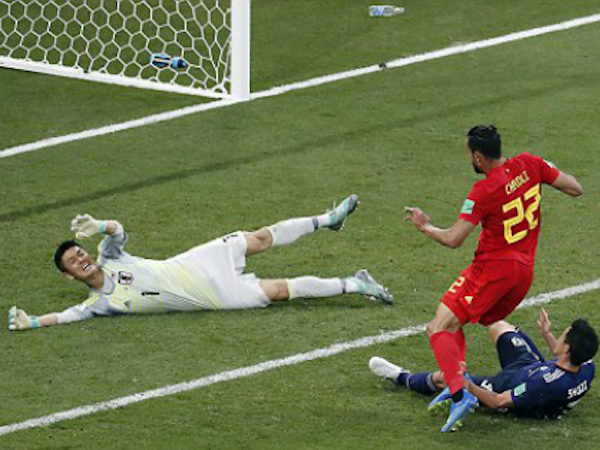 Bỉ thắng ngược Nhật Bản, vào tứ kết World Cup