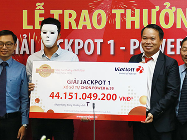 Thợ xây ở Quảng Bình trúng Vietlott hơn 44 tỷ