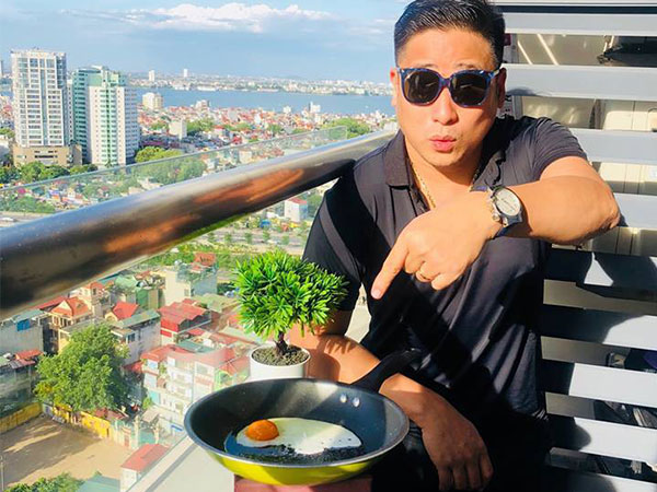 Giữa nắng nóng kỷ lục ở Hà Nội, bạn đã thử rán trứng không cần lửa như diễn viên Minh Tiệp chưa?