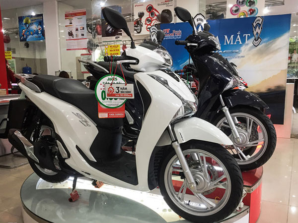 Honda SH và nhiều xe máy giảm giá trong tháng 7/2018
