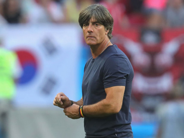 Joachim Loew tiếp tục dẫn dắt tuyển Đức