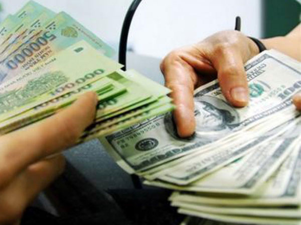 Tỷ giá USD giảm mạnh sau khi có bàn tay can thiệp