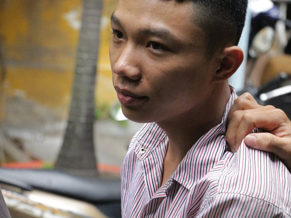 Đêm định mệnh của chàng trai muốn đổi đời và người đàn ông bán vé số thích quan hệ đồng giới