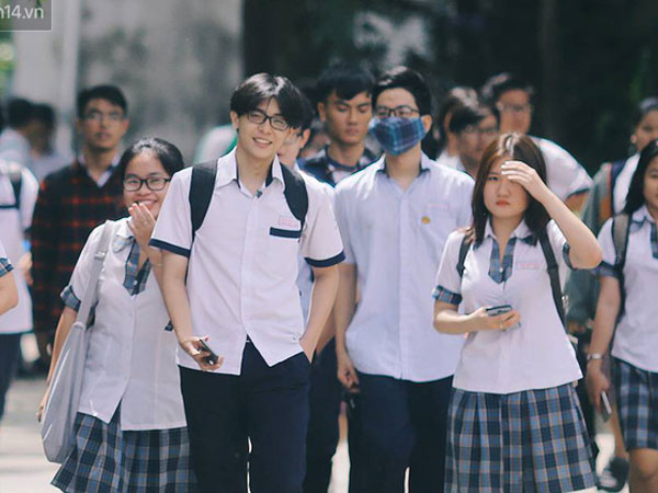 Nhiều thí sinh bị điểm 0 môn Ngữ Văn THPT Quốc gia vì làm thơ than thở về thân phận mình trong phòng thi