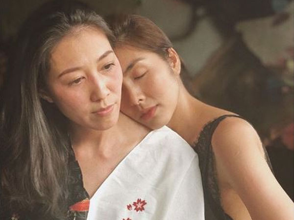 Tăng Thanh Hà đăng ảnh dựa vào vợ Phạm Anh Khoa khiến nhiều người xúc động
