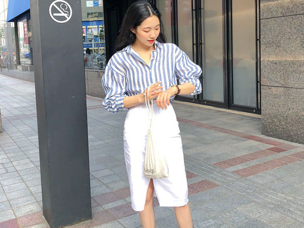 Chân váy midi vừa chống nắng lại có tới tận 4 cách lên đồ cực xinh thế này thì ngại gì mà không thử!