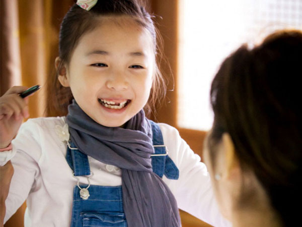Mỗi ngày bố mẹ chỉ cần nói với con 6 câu này, một thời gian sau sẽ thấy chúng thay đổi bất ngờ