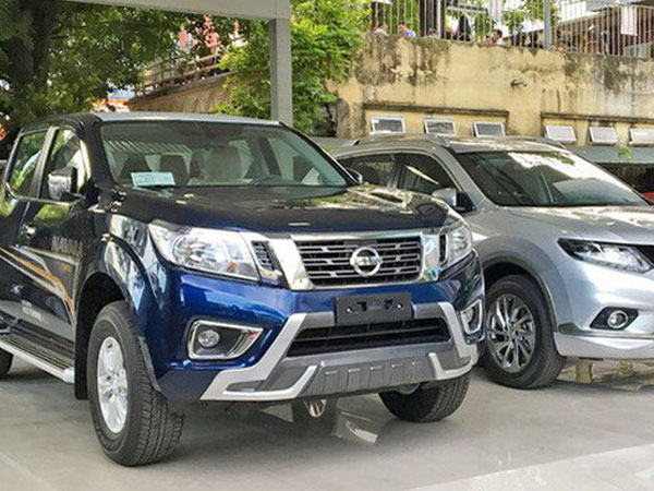 Vừa mở bán trở lại, Nissan Navara 2018 đã giảm giá để hút khách
