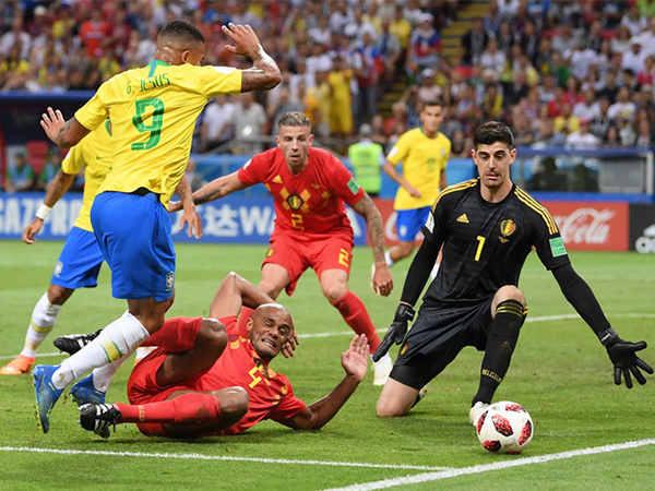 Trọng tài cướp trắng quả penalty của Jesus, khiến Brazil thất bại?
