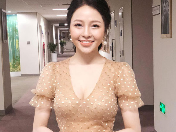 Bạn gái PewPew trong show hẹn hò: Nàng dược sĩ nổi tiếng chỉ 1 đêm nhờ vóc dáng quá nóng bỏng