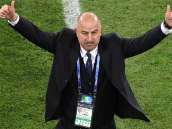 HLV Cherchesov: 'Nga đáng ra phải tiến sâu hơn ở World Cup'
