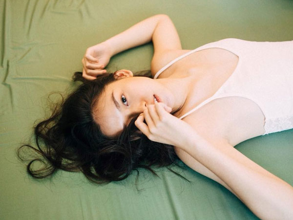 Sau kì thi THPT, hotgirl trường Phan Đình Phùng khoe ảnh đi chơi châu Âu cực đẹp