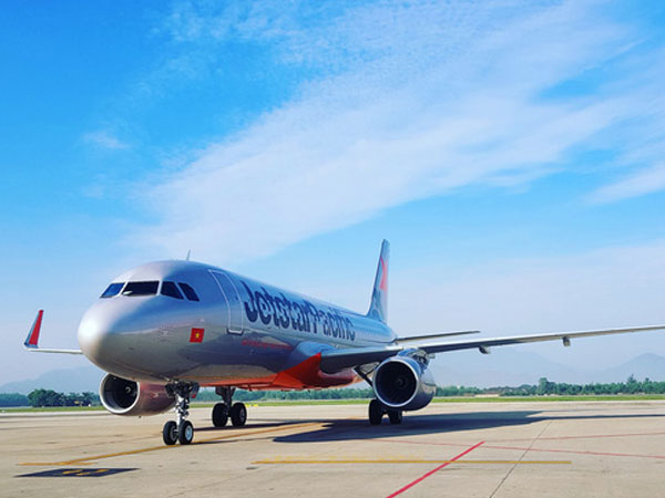 Máy bay bị chim va, Jetstar 'bồi thường thiện chí' 300 ngàn mỗi khách