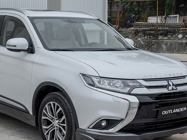 Ô tô giảm giá mạnh, xe rẻ nhất Việt Nam chạm đáy 260 triệu