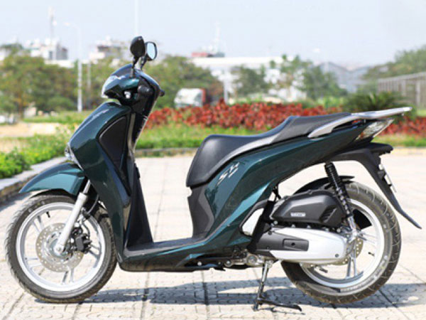 SH và nhiều mẫu xe máy của Honda giảm giá mạnh trong tháng 7
