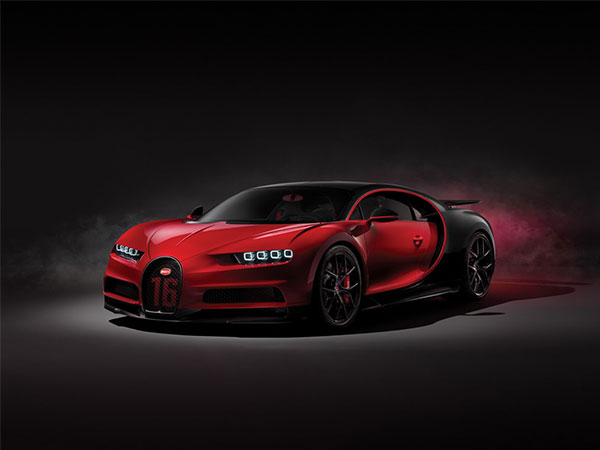 Siêu Bugatti Chiron mới giá 6 triệu USD