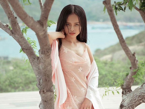 Thanh Trúc: 'Sai lầm lớn nhất của tôi là yêu điên cuồng đàn ông có vợ'