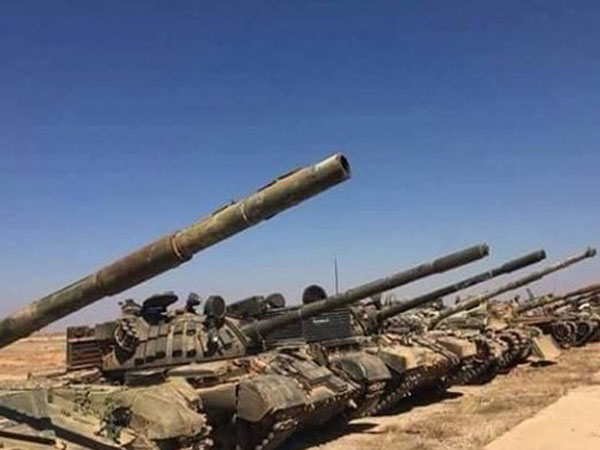 Tướng 'Hổ Syria' thanh sát vũ khí chiếm giữ của quân thánh chiến