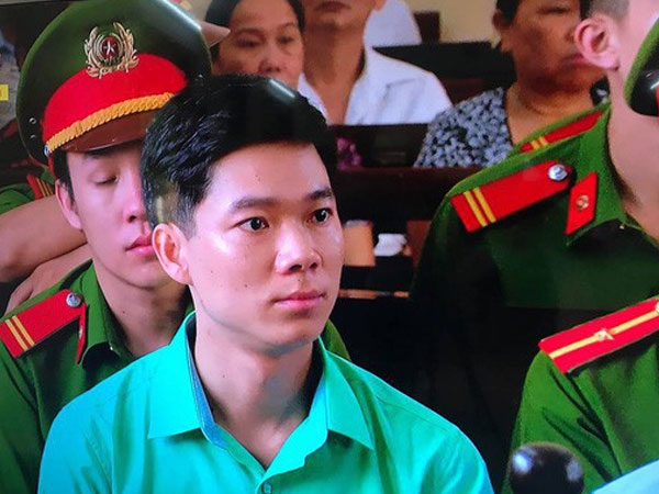 Vụ chạy thận 9 người chết: Không thay đổi tội danh với BS Hoàng Công Lương