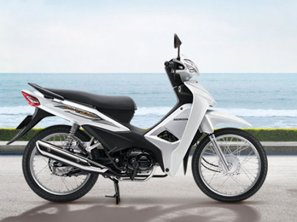Honda Wave Alpha lên tầm 'vua xe số', các đối thủ lúng túng