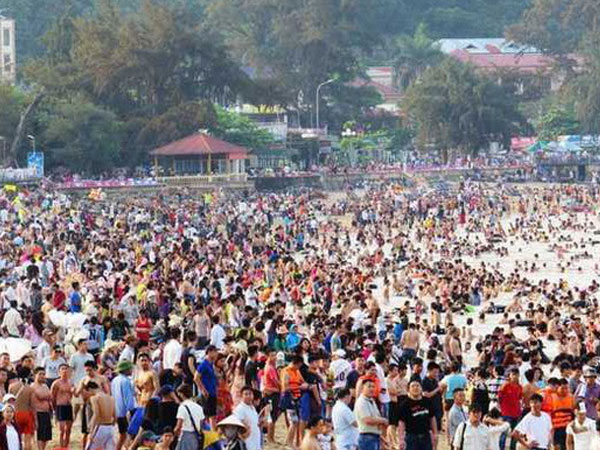 'Lệ lạ' duy nhất xuất hiện ở các khách sạn Sầm Sơn: Phải đặt ăn mới thuê được phòng nghỉ