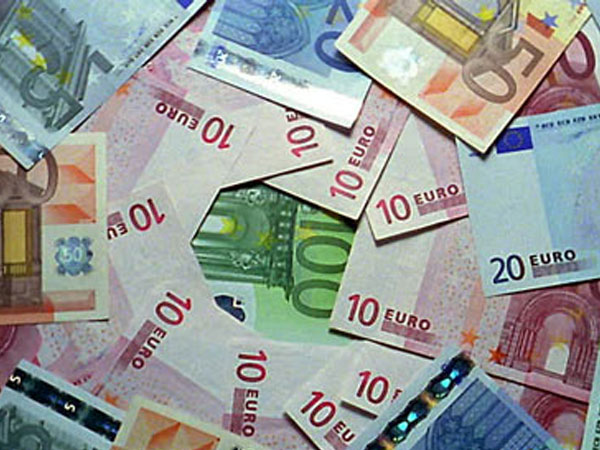 Tỷ giá ngoại tệ ngày 10/7: USD giảm, Bảng Anh tăng vọt