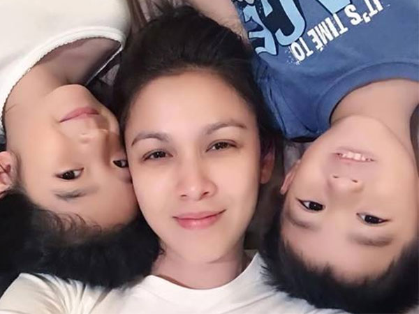 Mẹ trẻ tuyên bố tự hào vì có 2 con trai, khinh thường các nhà toàn con gái phải 'ngồi mâm dưới' gây bão MXH