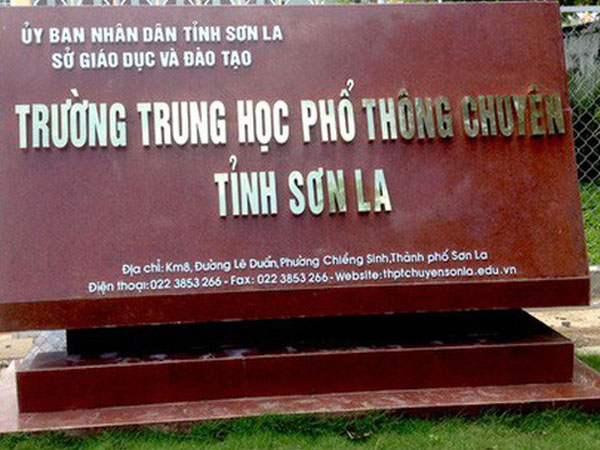 Nữ sinh Sơn La thi thử được 1,2 điểm, thi thật được 9,8 điểm