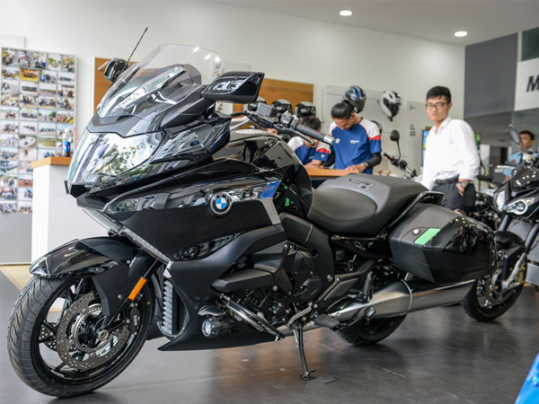 Chi tiết 'siêu môtô' BMW K1600B chính hãng tại Việt Nam