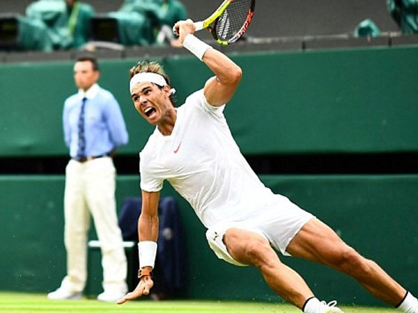 Djokovic khuất phục Nadal sau 2 ngày dài đại chiến ở Wimbledon