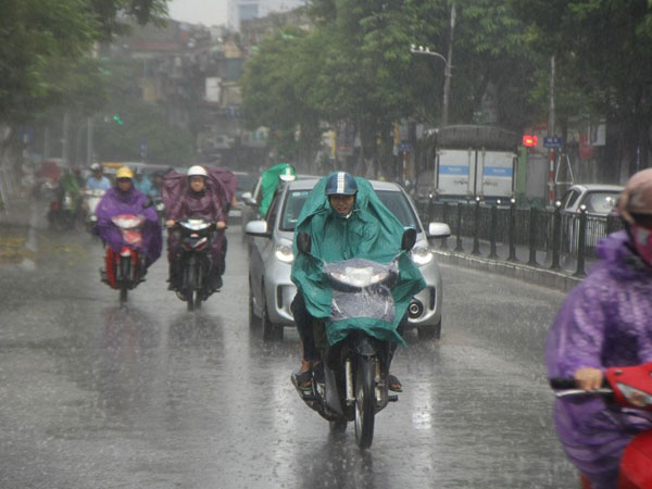 Dự báo thời tiết 15/7: Hà Nội còn mưa to 2 ngày tới