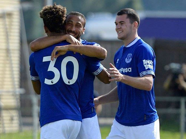 Được mời đá giao hữu, Everton thắng đối thủ 22-0