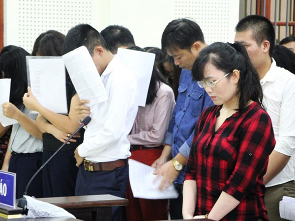 'Hot girl' Eximbank bị tuyên phạt chung thân về tội chiếm đoạt 50 tỷ đồng của 6 khách hàng VIP
