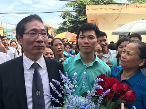 Luật sư kiến nghị đình chỉ điều tra với bác sĩ Hoàng Công Lương