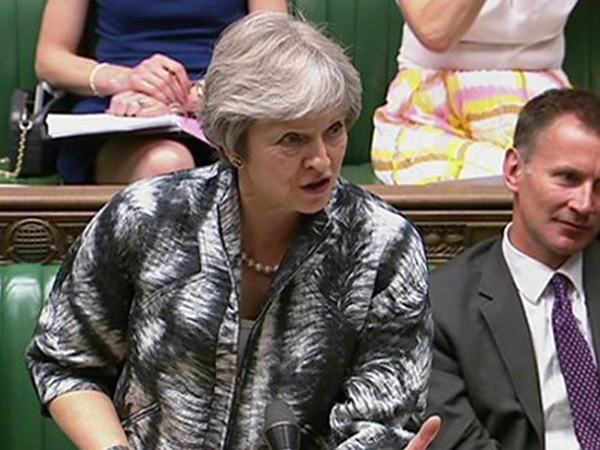 Chính trường Anh tiếp tục chao đảo vì làn sóng từ chức phản đối Brexit