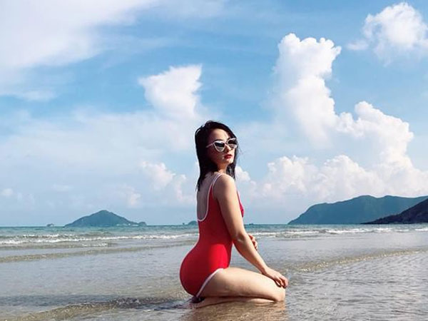 Đăng ảnh bikini bị chê 'ngực lép', Bảo Thanh phân trần: Chồng mê kiểu tự nhiên chứ thích to chỉ cần 500 triệu!