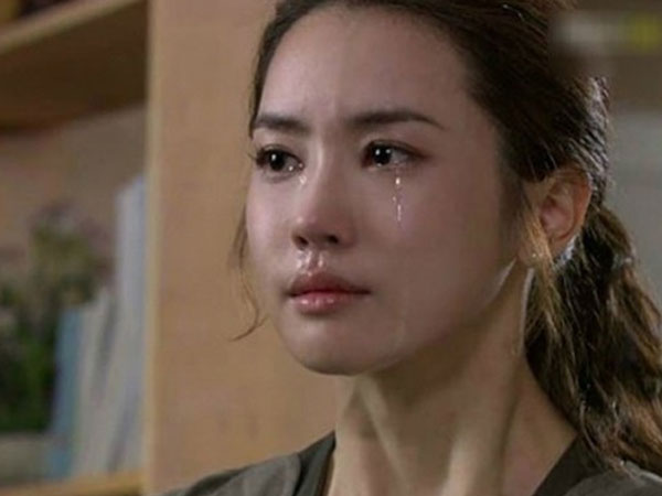 Không ưa con dâu từ ngày ra mắt, bố chồng luôn tìm cách gây khó dễ, còn vu cho cô trộm tiền của mình