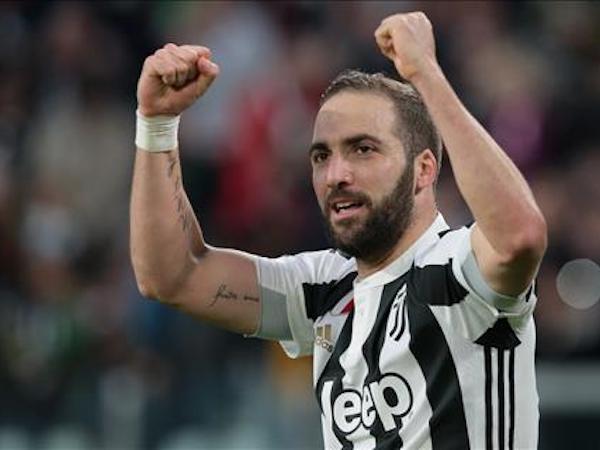 Nóng: Chelsea chốt xong mức giá mua Higuain từ Juventus